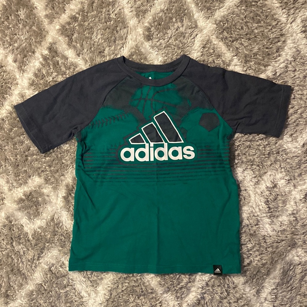 Adidas - Picture 1 of 4